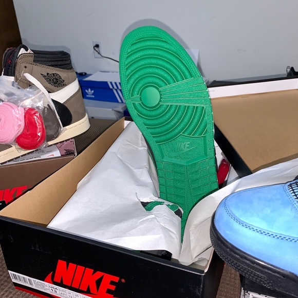 reverse pine green 1s